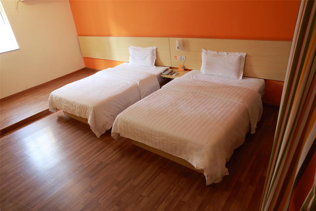7Days Inn Qufu Sankong Стая снимка